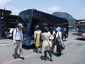 貸切バス