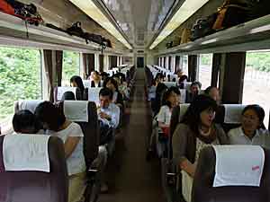 東武特急りょうもう車内
